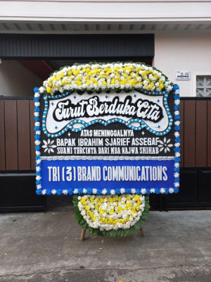 Papan Bunga Duka di Korupun